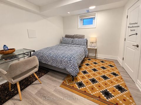 Photo 31 at 21 McIntosh Avenue, Queensway, Toronto