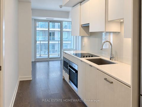 Photo 2 at 1405 - 99 Broadway Avenue, Mount Pleasant West, Toronto