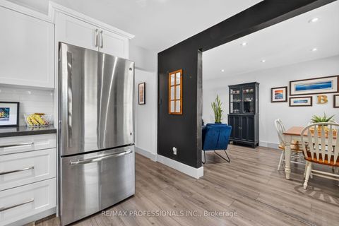 Photo 7 at 17 Hollydene Road, Birchmount, Toronto