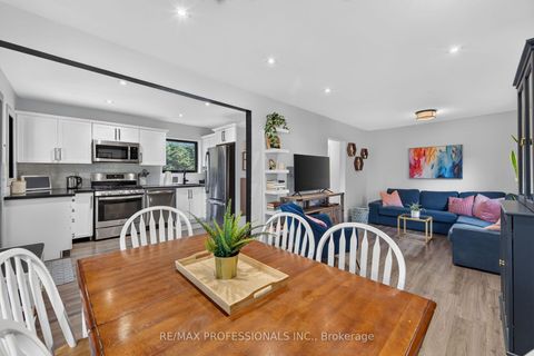 Photo 9 at 17 Hollydene Road, Birchmount, Toronto