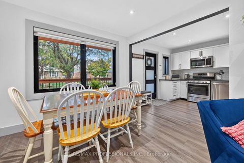 Photo 10 at 17 Hollydene Road, Birchmount, Toronto