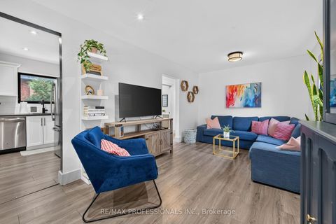 Photo 11 at 17 Hollydene Road, Birchmount, Toronto