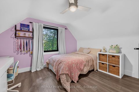 Photo 26 at 17 Hollydene Road, Birchmount, Toronto