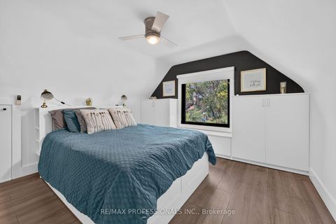 Photo 28 at 17 Hollydene Road, Birchmount, Toronto