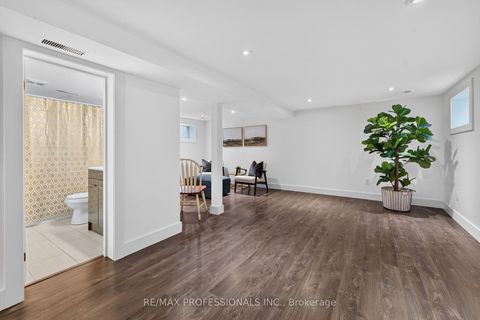 Photo 32 at 17 Hollydene Road, Birchmount, Toronto