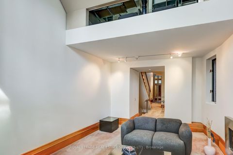 Photo 11 at 358 Sackville Street, South St. James Town, Toronto