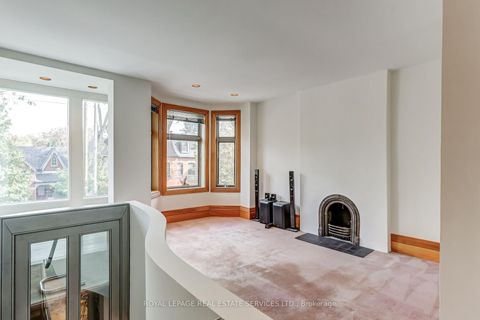 Photo 13 at 358 Sackville Street, South St. James Town, Toronto