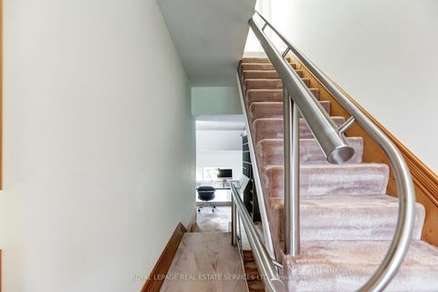 Photo 16 at 358 Sackville Street, South St. James Town, Toronto