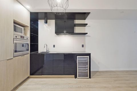 Photo 8 at 1409 - 70 Temperance Street, Bay Street Corridor, Toronto