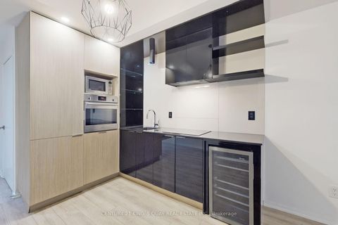 Photo 11 at 1409 - 70 Temperance Street, Bay Street Corridor, Toronto