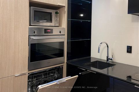 Photo 16 at 1409 - 70 Temperance Street, Bay Street Corridor, Toronto