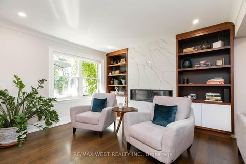 Photo 6 at 49 Winterton Drive, Rosethorn, Toronto