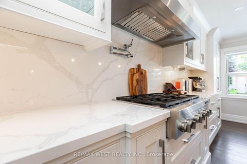 Photo 17 at 49 Winterton Drive, Rosethorn, Toronto