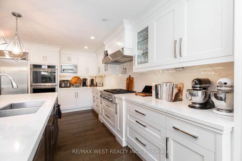 Photo 18 at 49 Winterton Drive, Rosethorn, Toronto