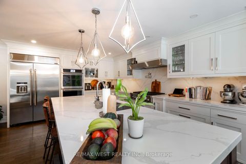 Photo 19 at 49 Winterton Drive, Rosethorn, Toronto