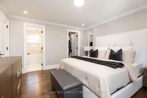 Photo 23 at 49 Winterton Drive, Rosethorn, Toronto