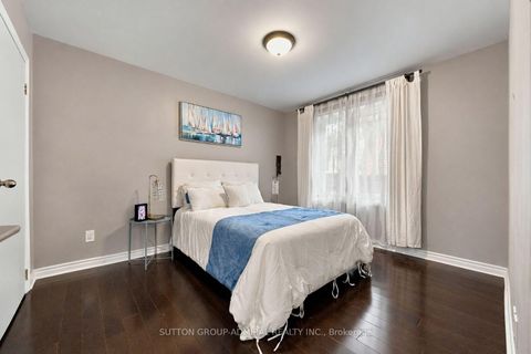 Photo 21 at 11 Summerglade Drive, Malvern West, Toronto