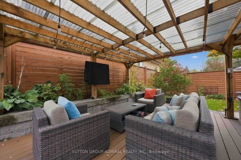 Photo 36 at 11 Summerglade Drive, Malvern West, Toronto