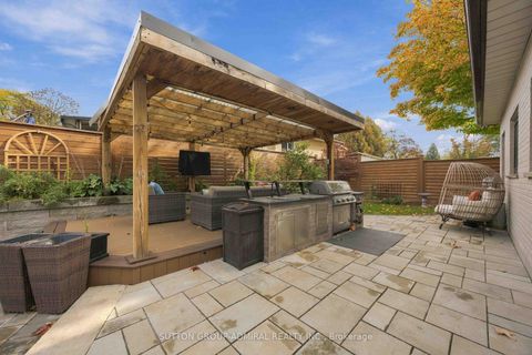 Photo 41 at 11 Summerglade Drive, Malvern West, Toronto