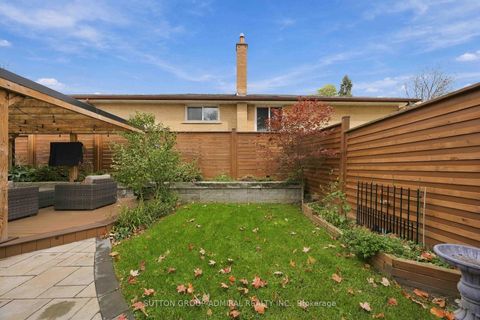 Photo 43 at 11 Summerglade Drive, Malvern West, Toronto