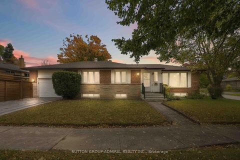 Photo 45 at 11 Summerglade Drive, Malvern West, Toronto