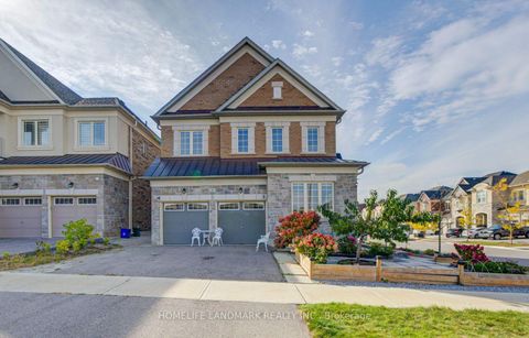 Photo 1 at 14 Greywacke Street, Oak Ridges, Richmond Hill
