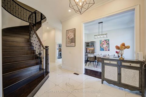 Photo 5 at 14 Greywacke Street, Oak Ridges, Richmond Hill