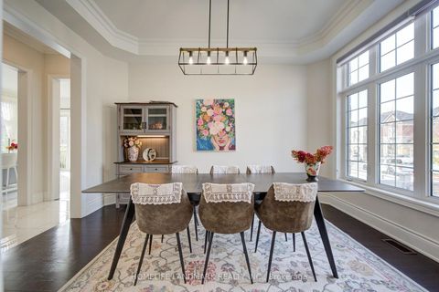 Photo 7 at 14 Greywacke Street, Oak Ridges, Richmond Hill