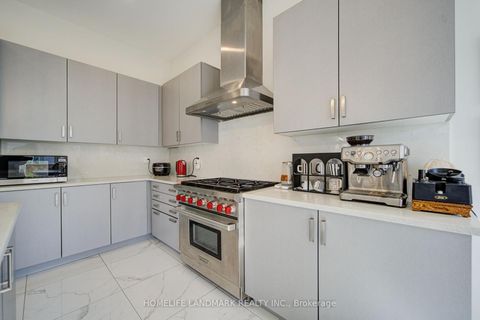 Photo 13 at 14 Greywacke Street, Oak Ridges, Richmond Hill