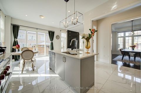 Photo 15 at 14 Greywacke Street, Oak Ridges, Richmond Hill