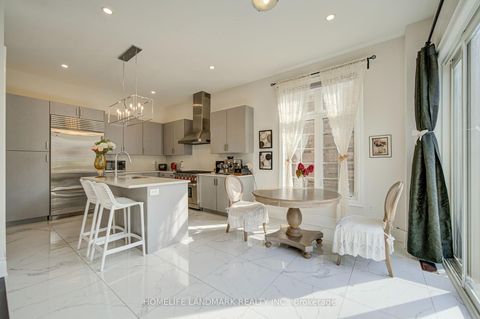 Photo 18 at 14 Greywacke Street, Oak Ridges, Richmond Hill