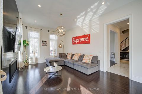 Photo 19 at 14 Greywacke Street, Oak Ridges, Richmond Hill