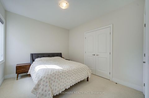 Photo 32 at 14 Greywacke Street, Oak Ridges, Richmond Hill