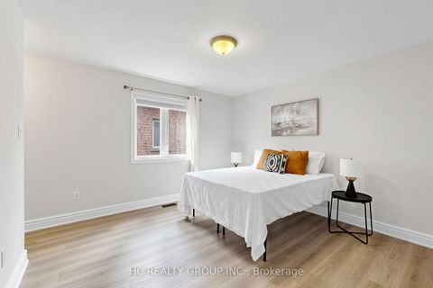 Photo 37 at 43 Randolph Drive, Patterson, Vaughan