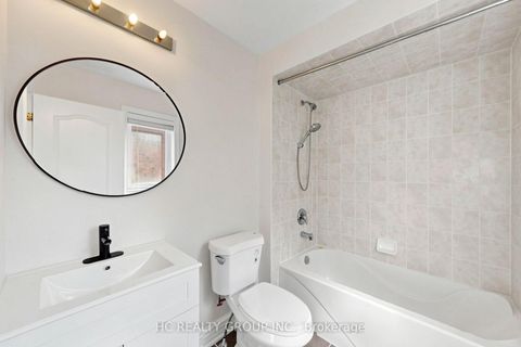 Photo 38 at 43 Randolph Drive, Patterson, Vaughan