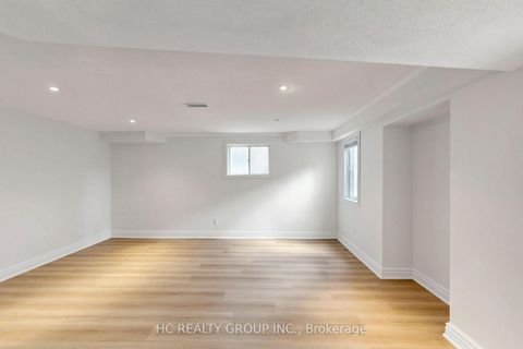 Photo 41 at 43 Randolph Drive, Patterson, Vaughan