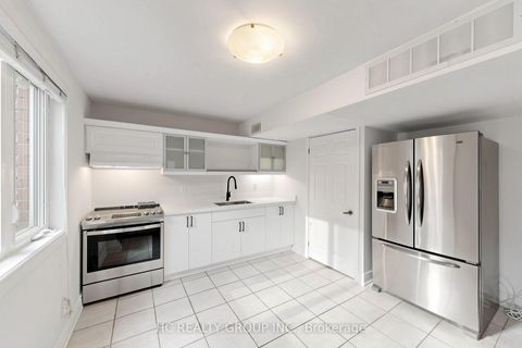 Photo 42 at 43 Randolph Drive, Patterson, Vaughan