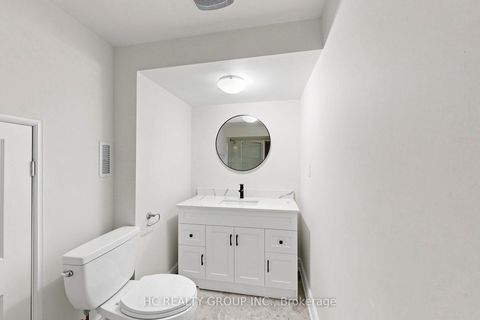Photo 44 at 43 Randolph Drive, Patterson, Vaughan