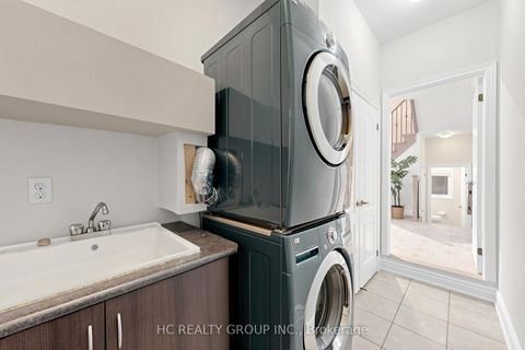 Photo 45 at 43 Randolph Drive, Patterson, Vaughan