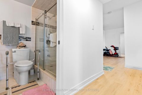 Photo 4 at 804 - 121 Trudelle Street, Eglinton East, Toronto