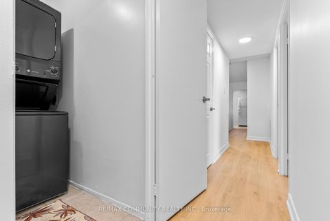 Photo 7 at 804 - 121 Trudelle Street, Eglinton East, Toronto