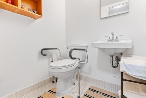 Photo 12 at 804 - 121 Trudelle Street, Eglinton East, Toronto