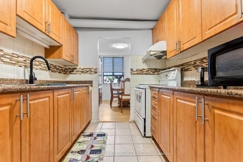 Photo 19 at 804 - 121 Trudelle Street, Eglinton East, Toronto