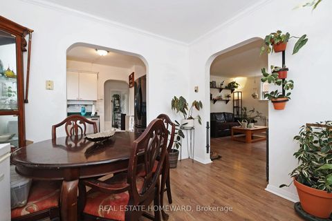 Photo 7 at 22 Haddon Avenue, Cliffside, Toronto