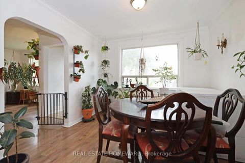 Photo 8 at 22 Haddon Avenue, Cliffside, Toronto