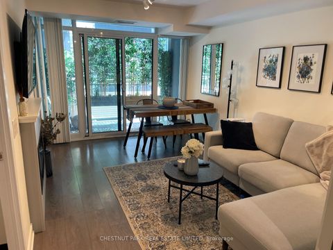 Photo 4 at 701 - 525 Adelaide Street W, Waterfront Communities C1, Toronto