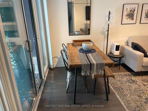 Photo 14 at 701 - 525 Adelaide Street W, Waterfront Communities C1, Toronto