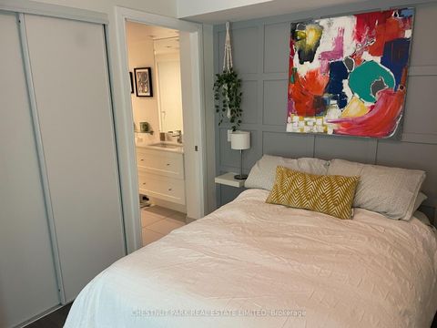 Photo 18 at 701 - 525 Adelaide Street W, Waterfront Communities C1, Toronto