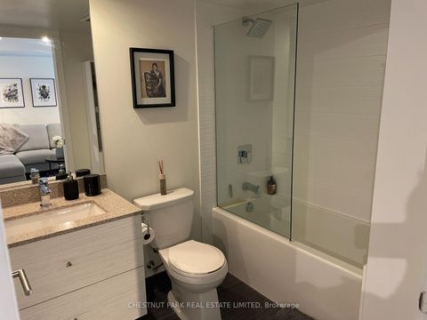 Photo 23 at 701 - 525 Adelaide Street W, Waterfront Communities C1, Toronto