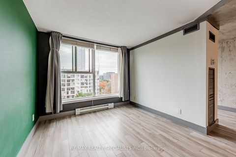 Photo 9 at 819 - 222 The Esplanade, Waterfront Communities C8, Toronto